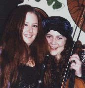Aine Fitzpatrick & Michelle O'Brien; photo by The Mollis