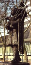 Piper statue in Tilburg; photo by Tom Keller
